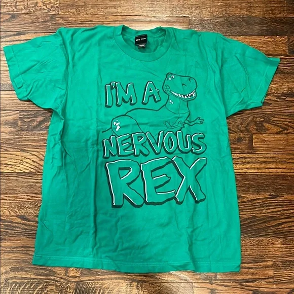 2 Disney Graphic T-Shirt Bundle - Picture 4 of 4